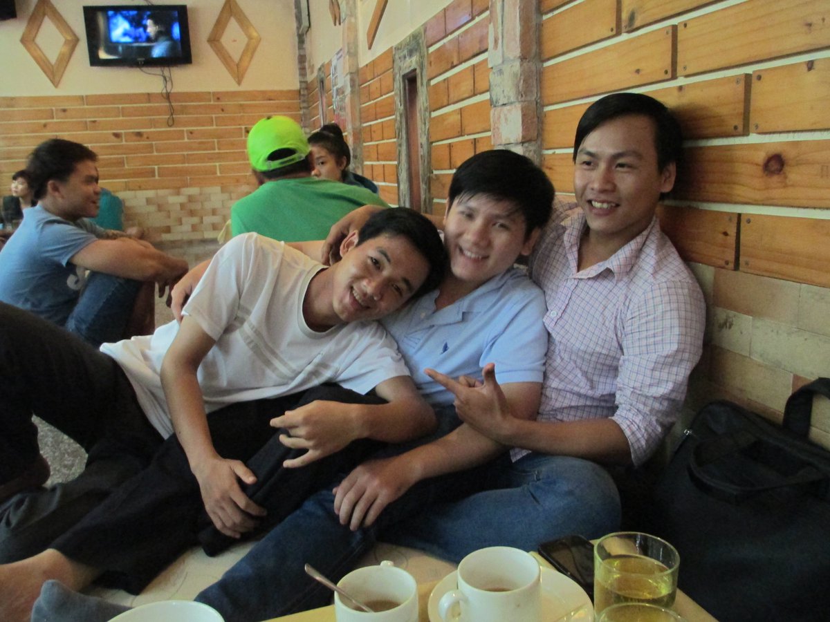 chaoban89999's tweet photo. #Duyên #Hưng https://t.co/UHXly3uRVs