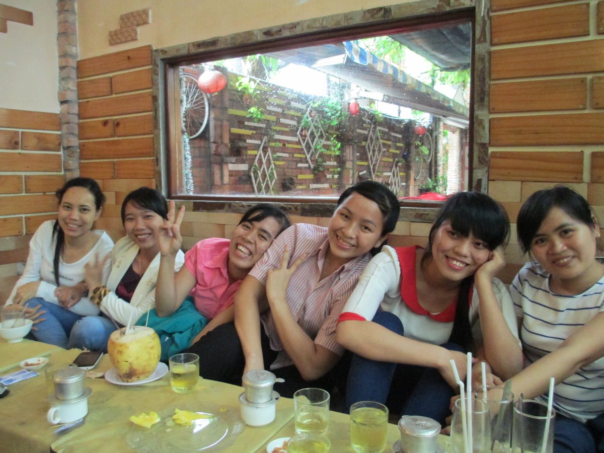 chaoban89999's tweet photo. #ChịNhung #Nhung #Thu #Hạnh #Tra https://t.co/I0eoWLoZUR