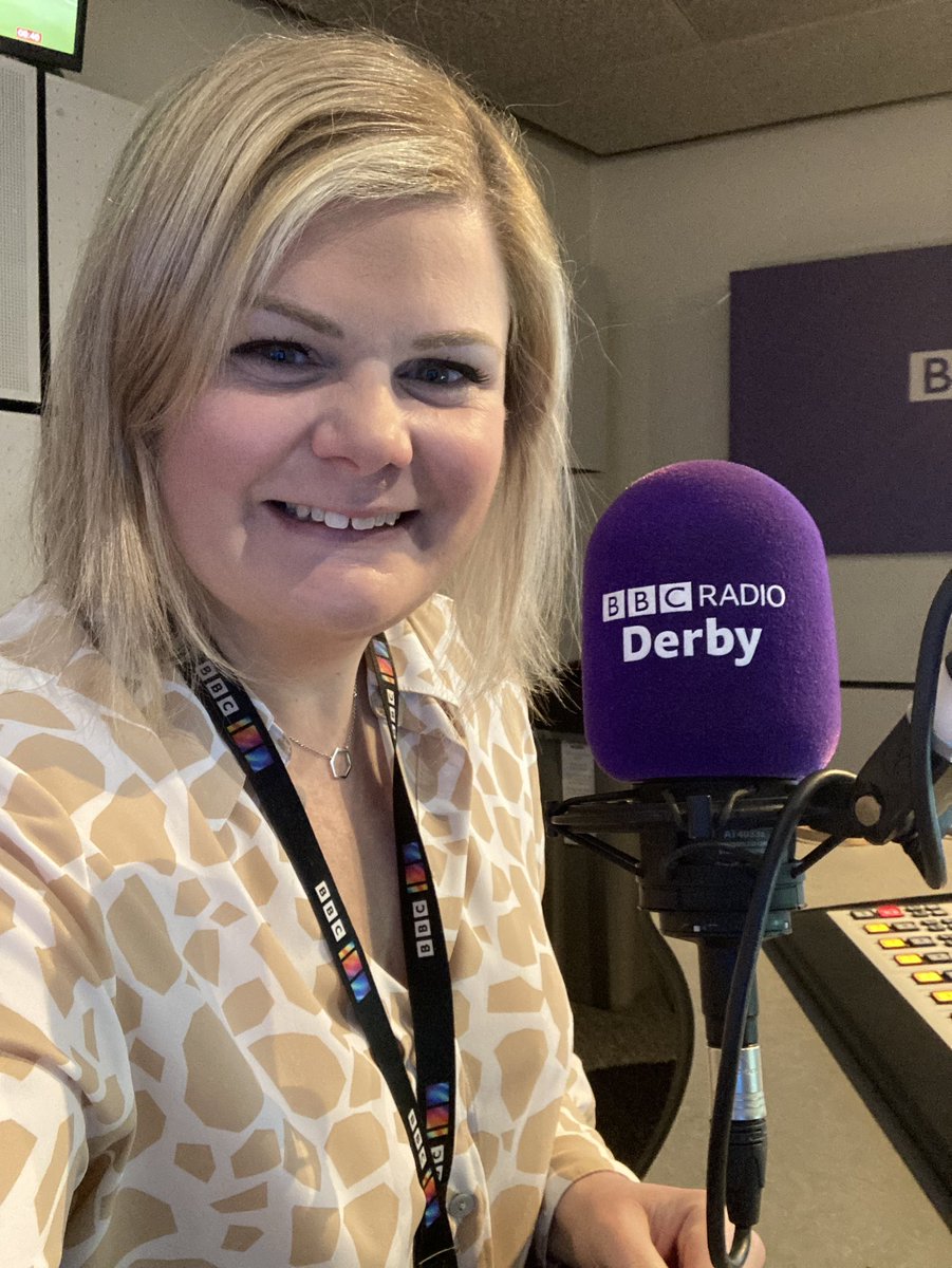 #SaturdayShow on <a href="/BBCDerby/">BBC Derby</a> 10am-2pm 

#WorldVeterinaryDay so we find out what it takes to be a vet &amp; for #InternationalDanceDay we talk to an Argentine Tango champion from #derby! 

Plus - we have a new fan <a href="/xl8_KLo/">Kate Lo</a> is visiting us- find out why! 

#derbyshire #Eaststaffordshire