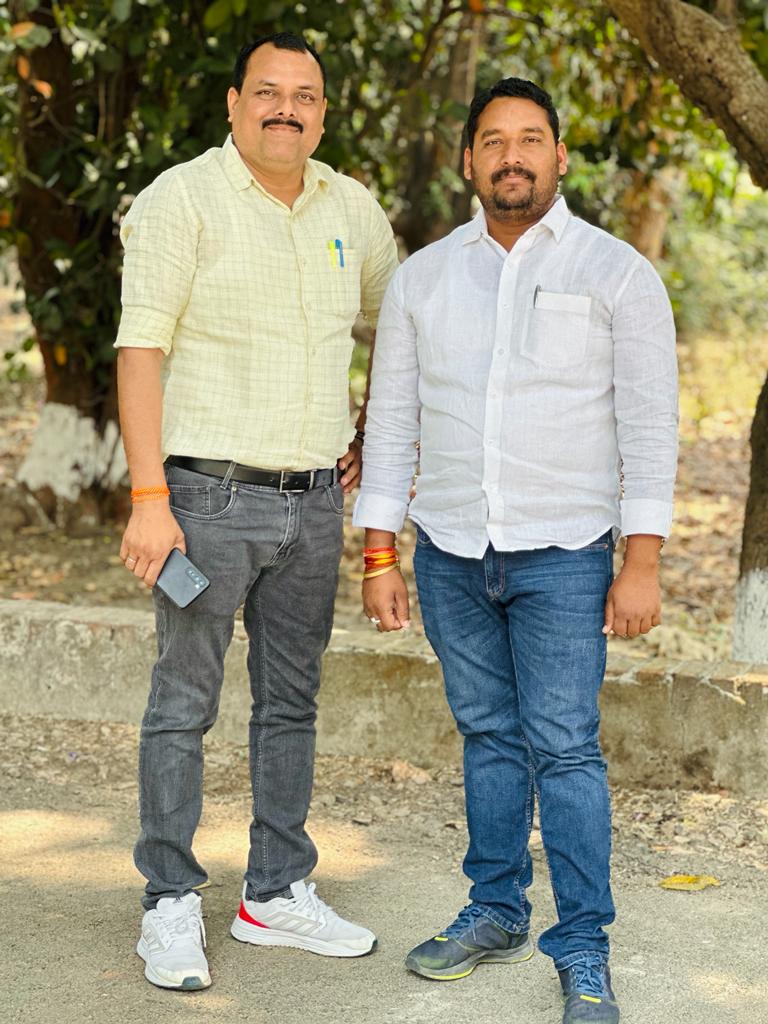 ranjit_pintu's tweet photo. जीवन में अच्छे संबंधी कब मिलते हैं लेकिन जो मिले उन्हें सहेज के रखना चाहिए @AmitShah @vyCGrMu593BoP3h @DhananjaiAdv @GajendraRamTri9 @durgesh9450 @spsinghvishen @Shivend92678295 @KARNBIRSINGH96 @ https://t.co/DZC6n0Yh9H