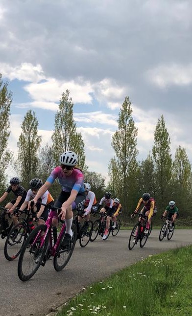 Fantastic weather for some racing. Plenty of places for EOL today. Racing starts at 1pm.