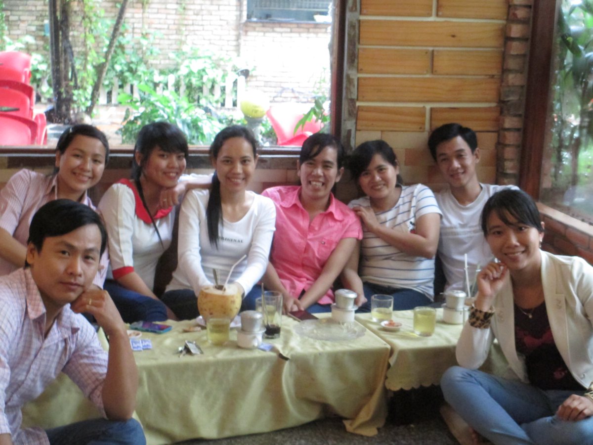 chaoban89999's tweet photo. #Duyên #Hưng #Thu #Hạnh #ChịNhung #Nhung #Tra https://t.co/rrNMnfXJVq