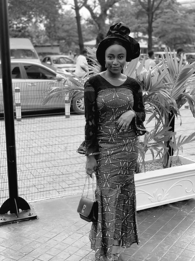 BotifeAdu's tweet image. Yesterday was the grand finale of #FinalYearWeek

I had the most fun this week🥹❤️
P.S I made my dress😎