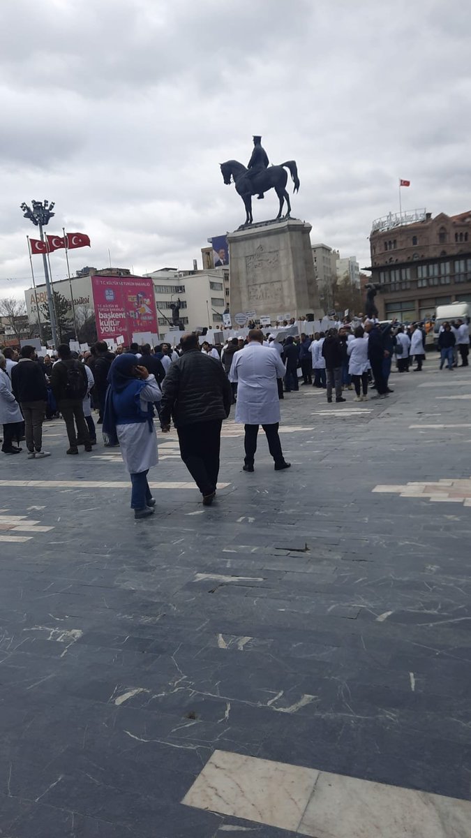 90.000 usta öğretici Tek Yürek bu birliktelik haklarımızı alana kadar devam edecektir hakkımız olan özlük haklarımızı ve kadromuz için buradayız.
*BU GÜN ULUS MEYDANI BİZİM*
Güzel şeylere şahitlik edecek 
#ustaöğreticiulusta
👇👇👇👇👇
<a href="/RTErdogan/">Recep Tayyip Erdoğan</a>
<a href="/MilliEgitimBak/">MEB</a> 
<a href="/tcbestepe/">T.C. Cumhurbaşkanlığı</a>