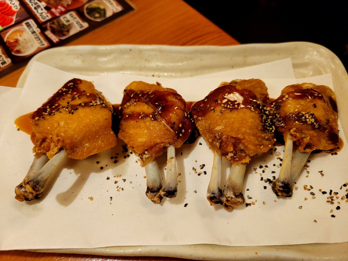 m_touch's tweet photo. 本日も鳥貴族で手羽先バンザイ！
超美味しい～
大倉しゃちょー、定番希望デス！！
#鳥貴族
#手羽先バンザイ https://t.co/Y4IjYyNCHl