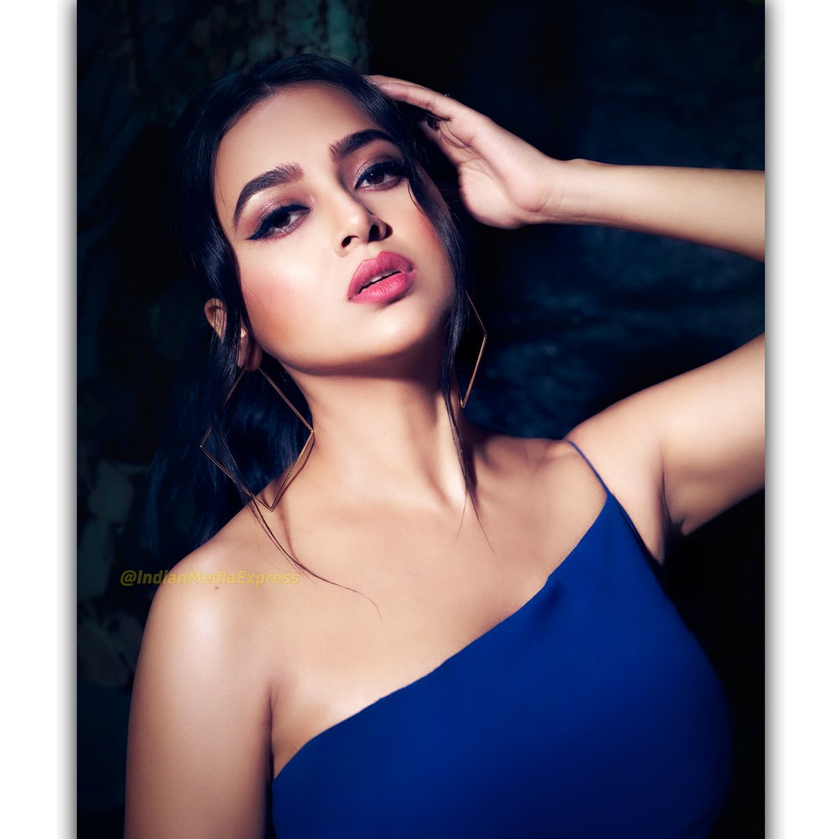 InComfort98's tweet photo. Actress and BiggBoss contestants
.
.
.
.
.
Image Courtesy: ( Tejasswi Prakash )
.
.
.
.
.
#tejasswiprakashfans
#actress #BiggBoss #contestants #Star #tvshow #StarPlus #fashion #photography #instagramdown #Facebook #Twitter #beauty https://t.co/CCdKzYY5cj