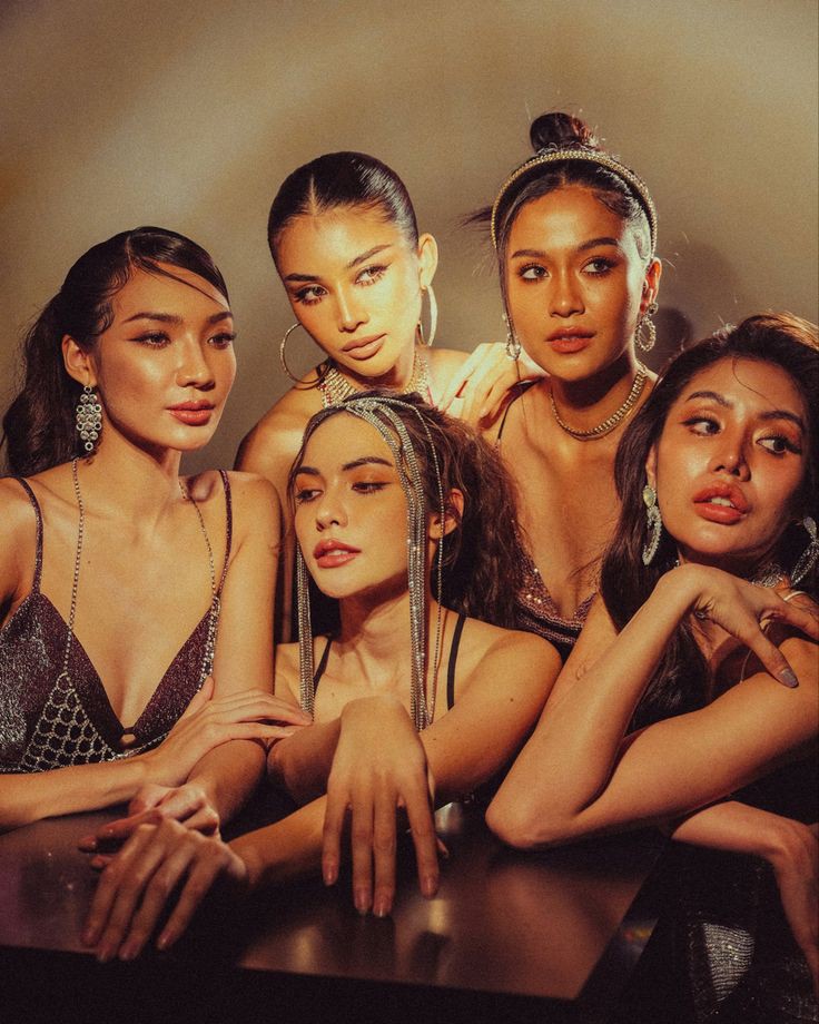 Miss grand Thailand 2022🌈🍃🤍

รักTop10ปีนี้มากเป็นครอบครัวที่อบอุ่นจริงๆในการดำรงตำแหน่งหนึ่งปีนี้ทุกคนเก่งกันมากๆเลยน้าาา ถึงจะอำลาแล้วแต่ทุกคนไม่หายไปไหน จะอยู่ในใจเสมอ ปี2022เป็นปีที่ทำให้มีรอยยิ้มและความสุขที่สุดเลยย~🤍🌻

#FarewellTop10MGT2022