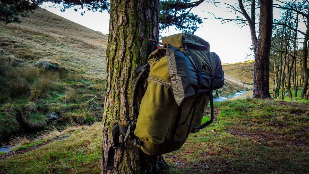 This is the backpack I used to lug around the Peak District 😳. No wonder I hobble these days 😂. I had just as much fun though. It’s not the kit that makes the trip.
