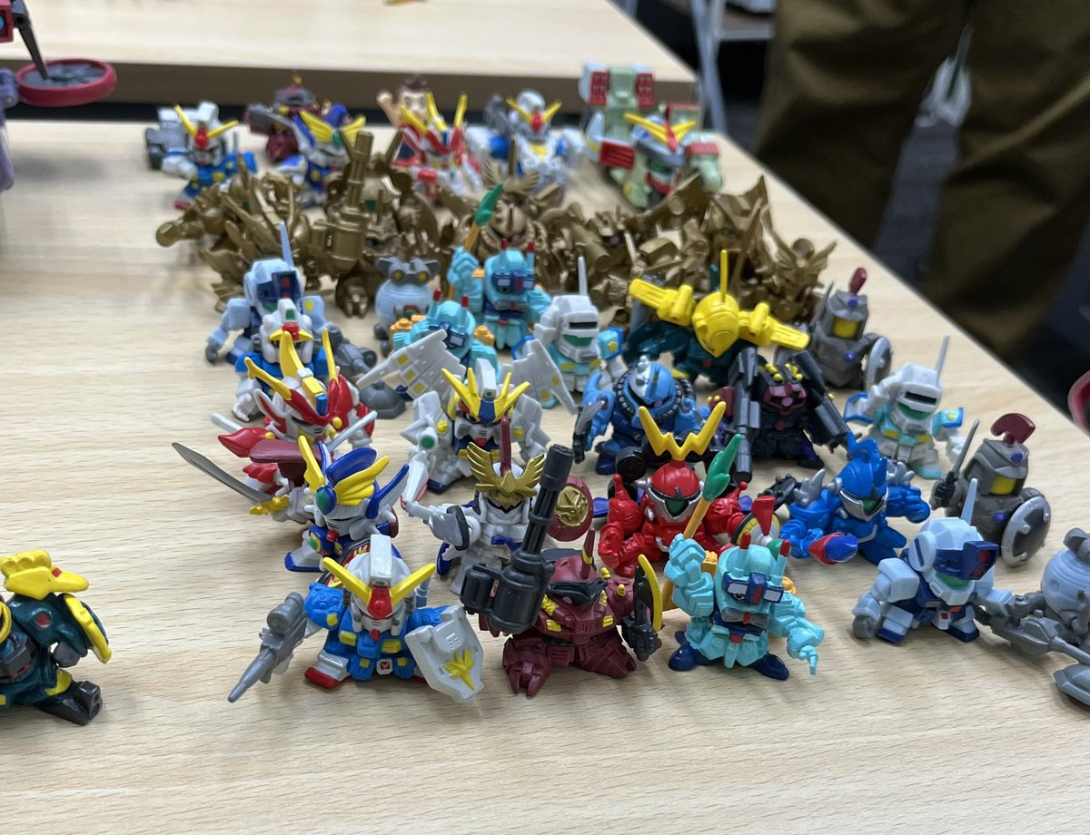 凄まじい空間に立ち会えた 海外版SDガンダムフルカラー全種（一部