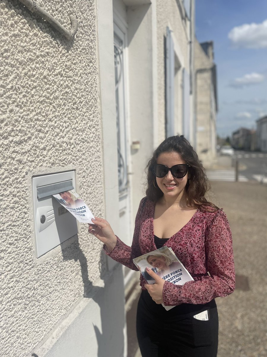 noah_nolf17's tweet image. Hier, j’ai eu l’immense plaisir d’accueillir sur mon canton mon amie @EmmaChauveauRN et Matthieu Robin pour une action boitage.
D’excellents échanges sous un soleil de plomb.🇫🇷
#Matha #oùpassenotreargent