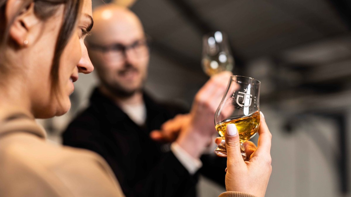 IWhiskeyWay's tweet photo. Congratulations to Titanic Distillers on the opening this weekend of the new Titanic Pumphouse Distillery in Belfast.

Plan your visit. Book your tickets: https://t.co/tQpaYyA9dh

#IrishWhiskey360 https://t.co/kPDSCYr6ve