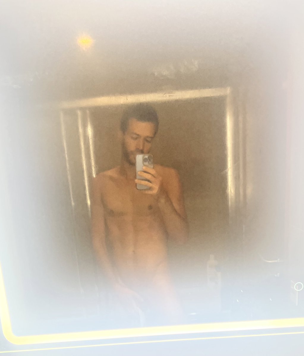 G.M. #abs #naked