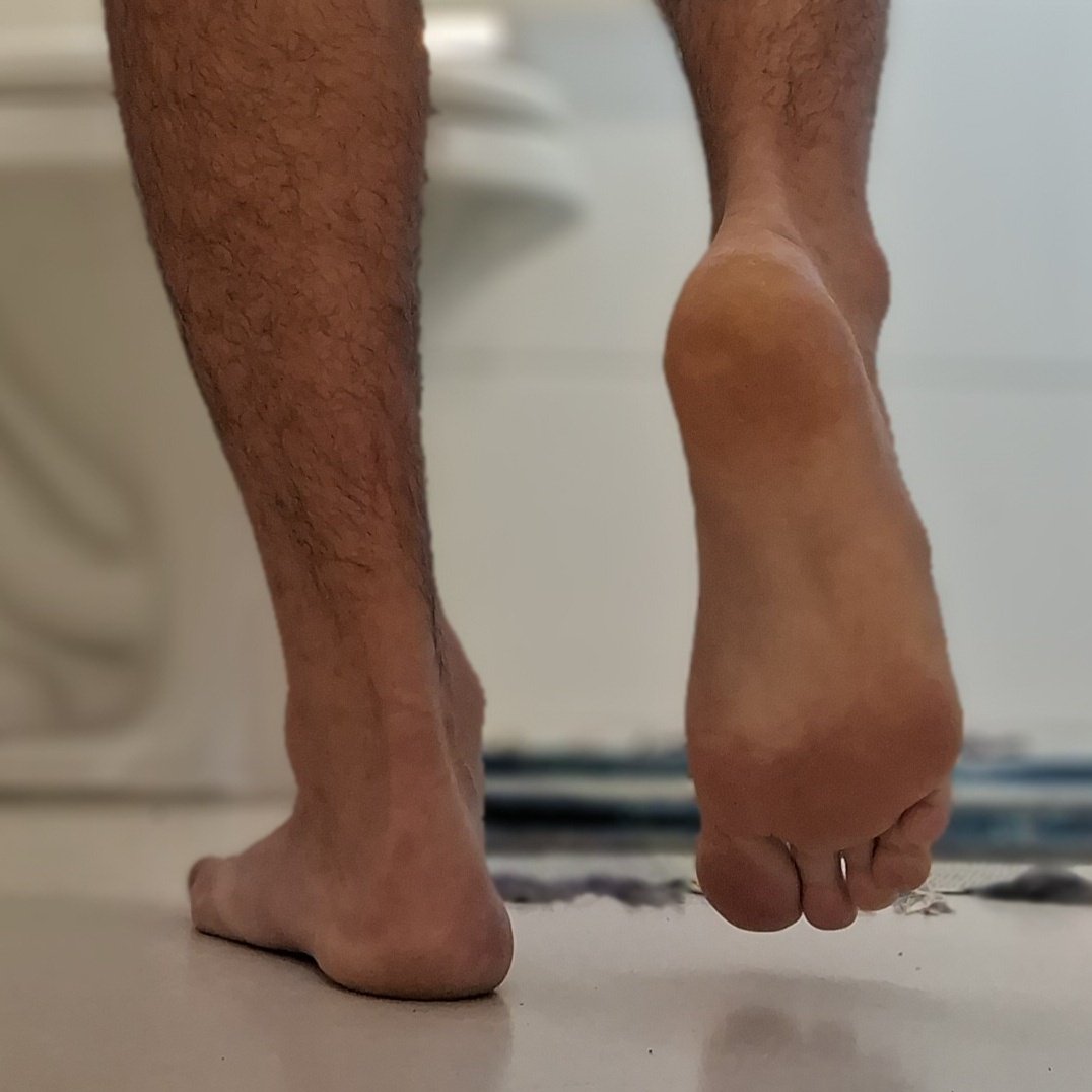 MonthlyMasterBr's tweet photo. #malefeet #footfetish #pesmasculinos #podolatria #feet #pes #solasmasculinas #malesoles https://t.co/QswVddg5NS