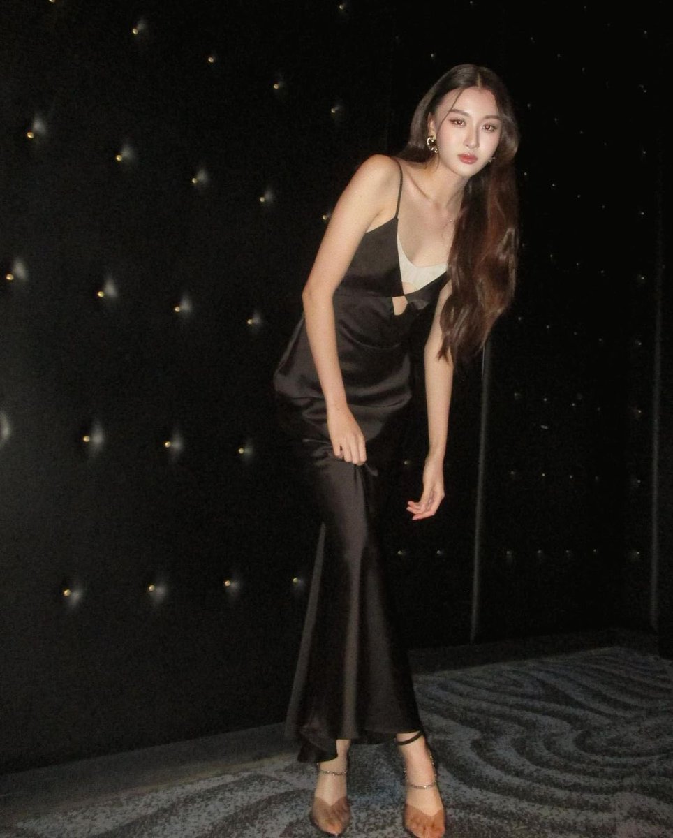 limingless's tweet image. she can top me.