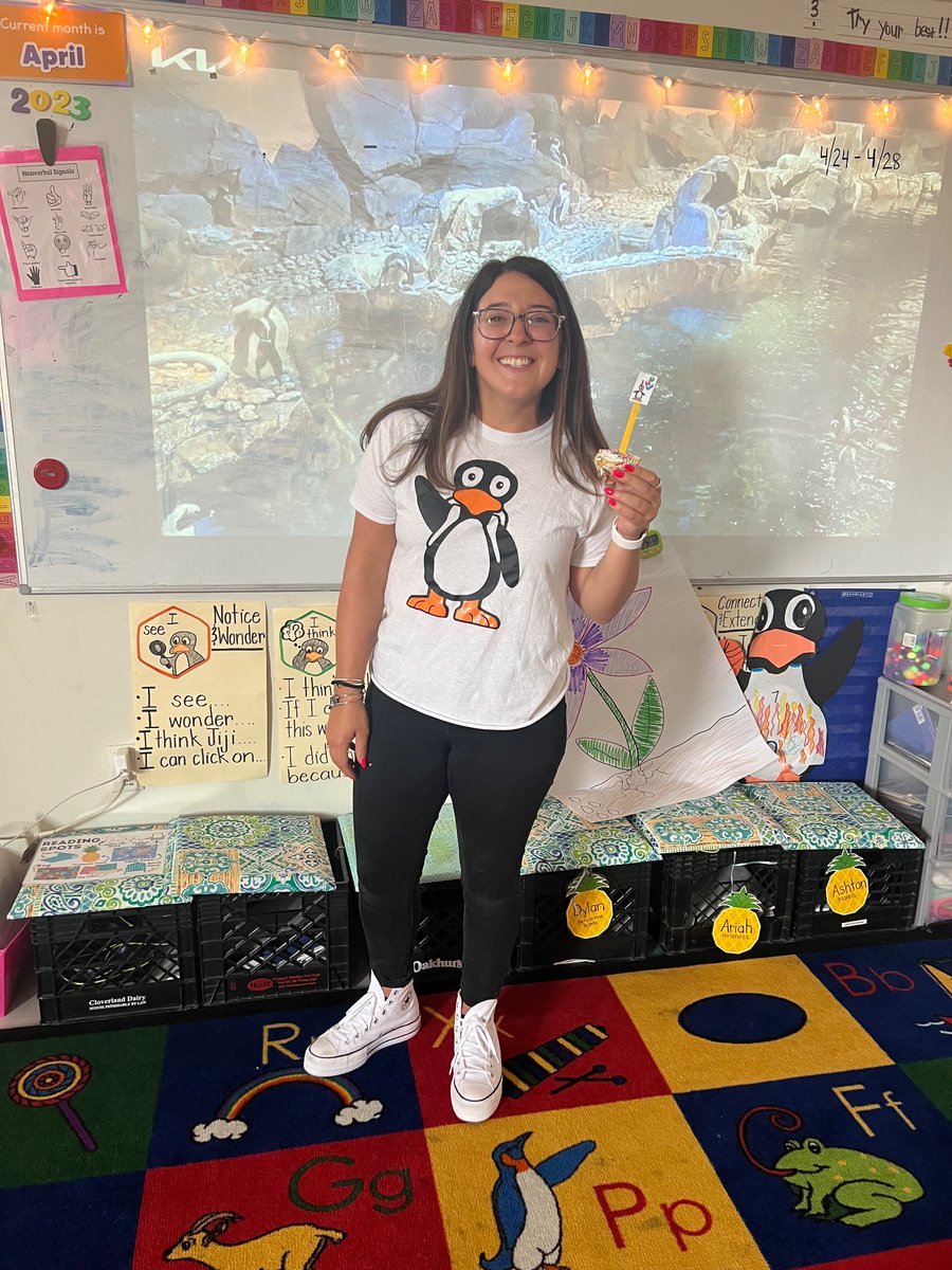 ktfleming20's tweet photo. Helping hit Mass a million puzzles, live streaming Jiji’s cousins from Monterey Zoo, Jiji’s surprise visit, matching shirts &amp; cupcakes- what a way to celebrate Jiji’s Birthday 🎉 @STMath @Mass_STEMHub https://t.co/AP4GgDuN5a