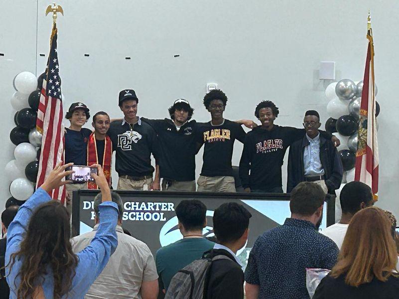 904darrellM3's tweet photo. I have mad history in my school with other of my classmates if making our first ever signing day at school yesterday. I committed to Flagler college https://t.co/JVqJyh1rQO