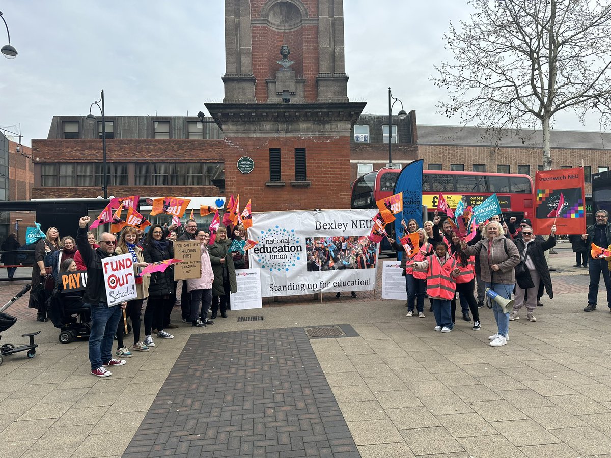Team Bexley were out in force for #StrikeDay5 on Thursday! ✊🪧Our District Secretary has written letters to our local MPs asking them to support our #PayUp campaign! Updates from our MP office visits coming soon… 👀#SaveOurSchools <a href="/NEUnion/">National Education Union</a>