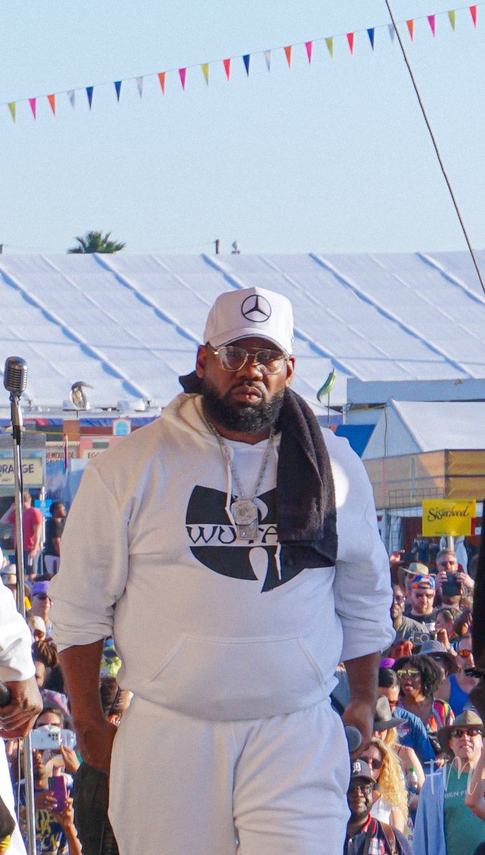 lenubienne's tweet photo. There is something so satisfying about  photos of talent looking directly at the camera. Exponentially so when it’s members of @WuTangClan. https://t.co/skvLpBUGkC