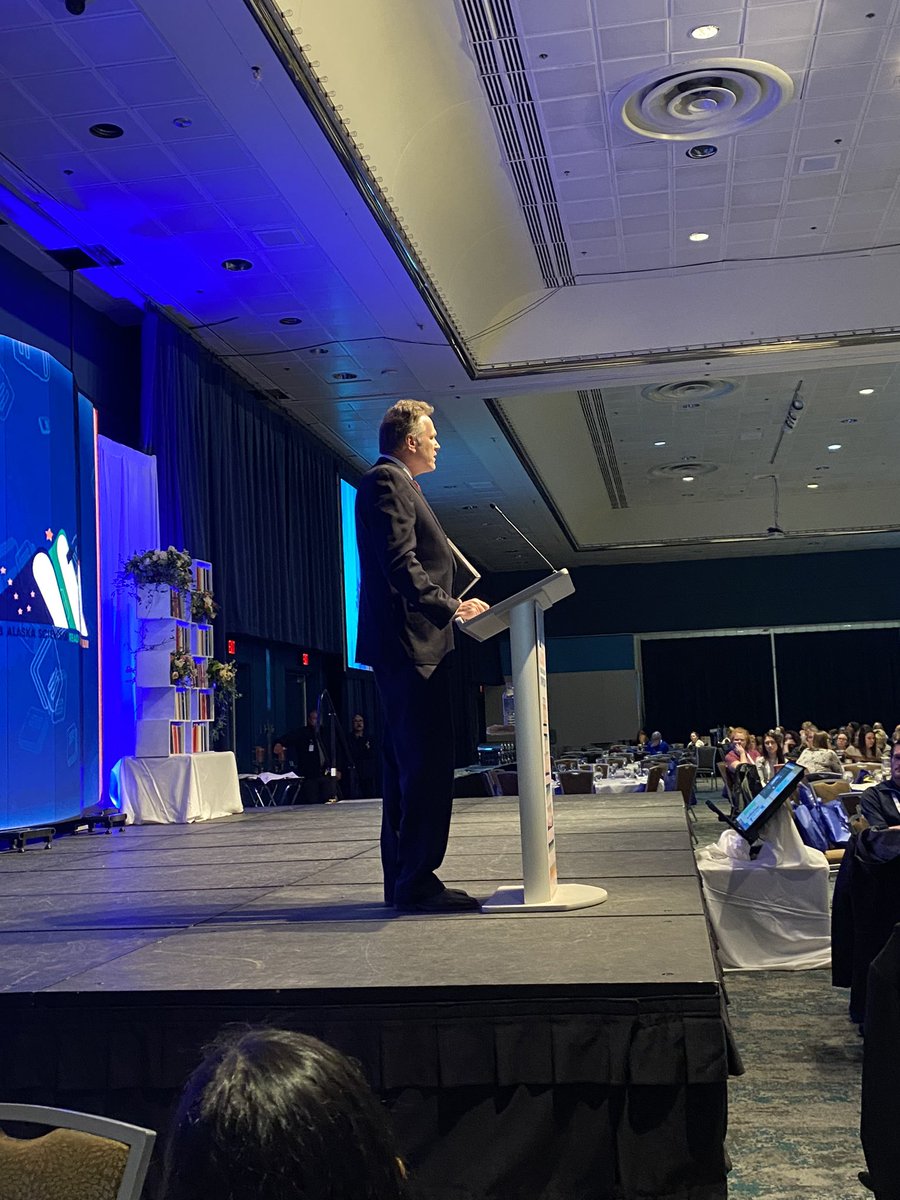 teachertech102's tweet photo. Governor Dunleavy addressing the 2023 Alaska Science of Reading Symposium and reading an AI generated speech! #aksors #akdeed https://t.co/9FJWUoGDa5