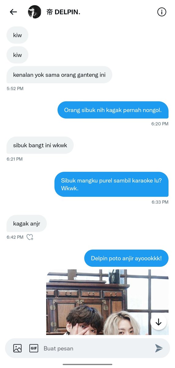 sueowon's tweet photo. ︎︎ ︎︎
Ini gadun satu juga ilang ilangan @cigarrtaex. Orang sibuk kayanya wkwk. Bodat dah, yang penting gue cakeup 💅🏻
︎︎ ︎︎ https://t.co/ce7YYdfrNF