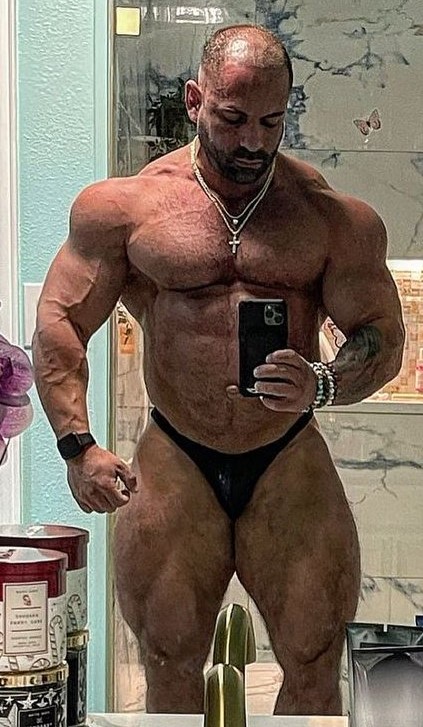 lopezsubdom's tweet photo. @TheFindomKing @TheFindomKing UR FEMINIINE receipt from LV. 95% client base R FEMALES. UR not ALPHA.  Show sports/strength MASCULINE. R U FEMININE?? I want 2 give U money 2 buy the same thing as my wife? @EvalsR @_big_lew @ClydeXLDom @daviclassic @diegomineiro_xl @victorfacundoo https://t.co/bjGB76zQTg
