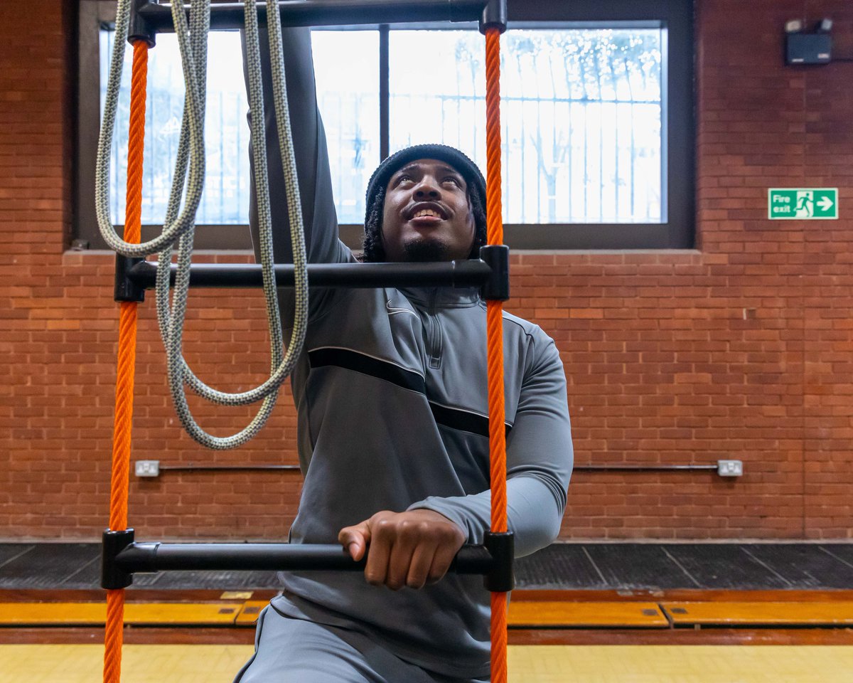 lambeth_council's tweet photo. Attention all current #ActiveLambeth members!📢
Celebrate👏 with us by enjoying a 20% discount on all fitness classes booked by 📅April 30, 2023
Don't miss out on this great offer.
https://t.co/UdoVHICwkR https://t.co/gWBPvq6ndL