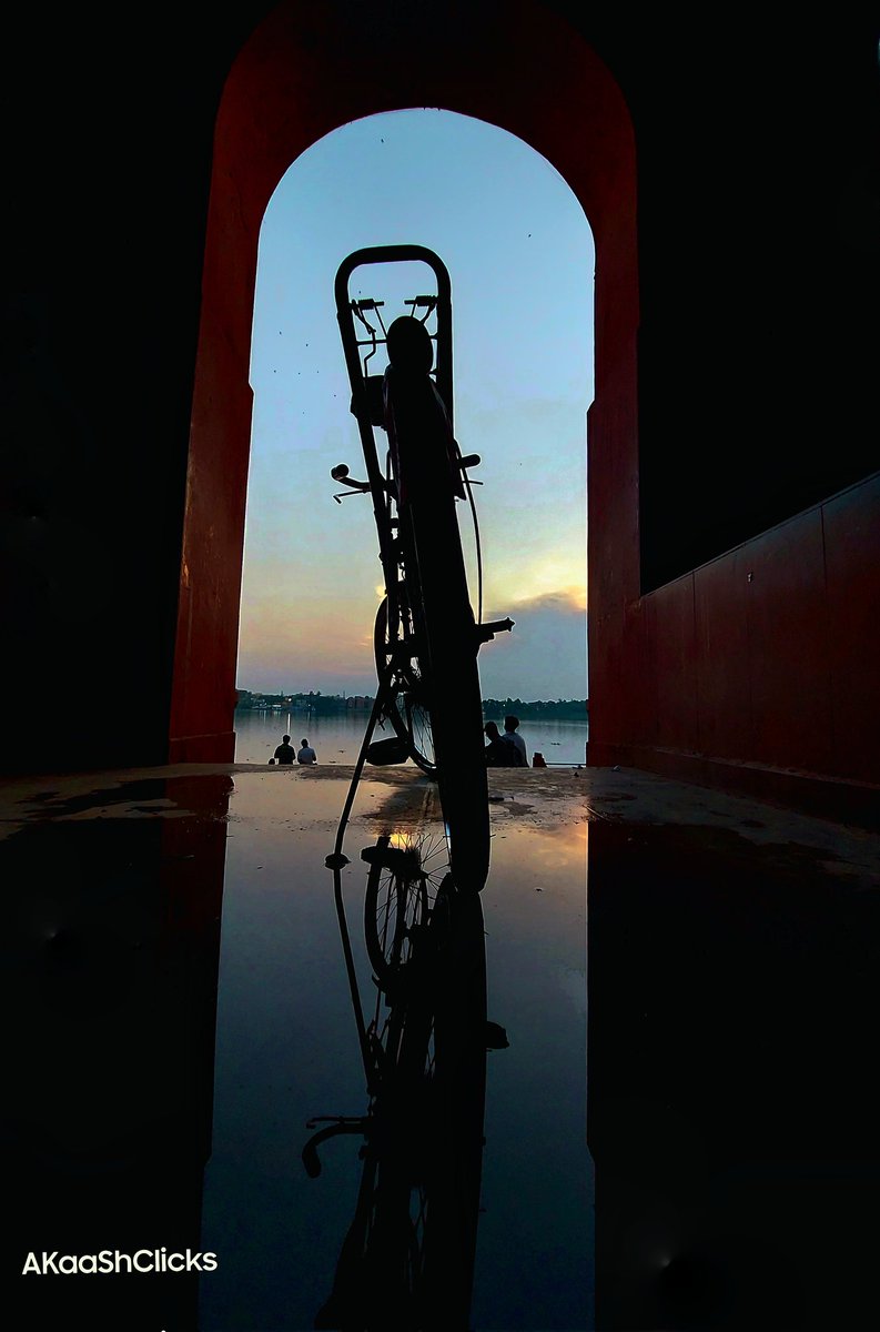 imshouvik02's tweet image. &quot;get a bicycle.
you will not regret it if you live.&quot;👍
.
.
.
.
.
.
.
.
.
.
.
.
.
.
.
.
#A52s5G #kolkata #kolkatadiaries #kolkataphotography #india #photos #skyphotography #instagram #viral #kolkataphotographyclub #WestBengal #naturelovers #Samsung