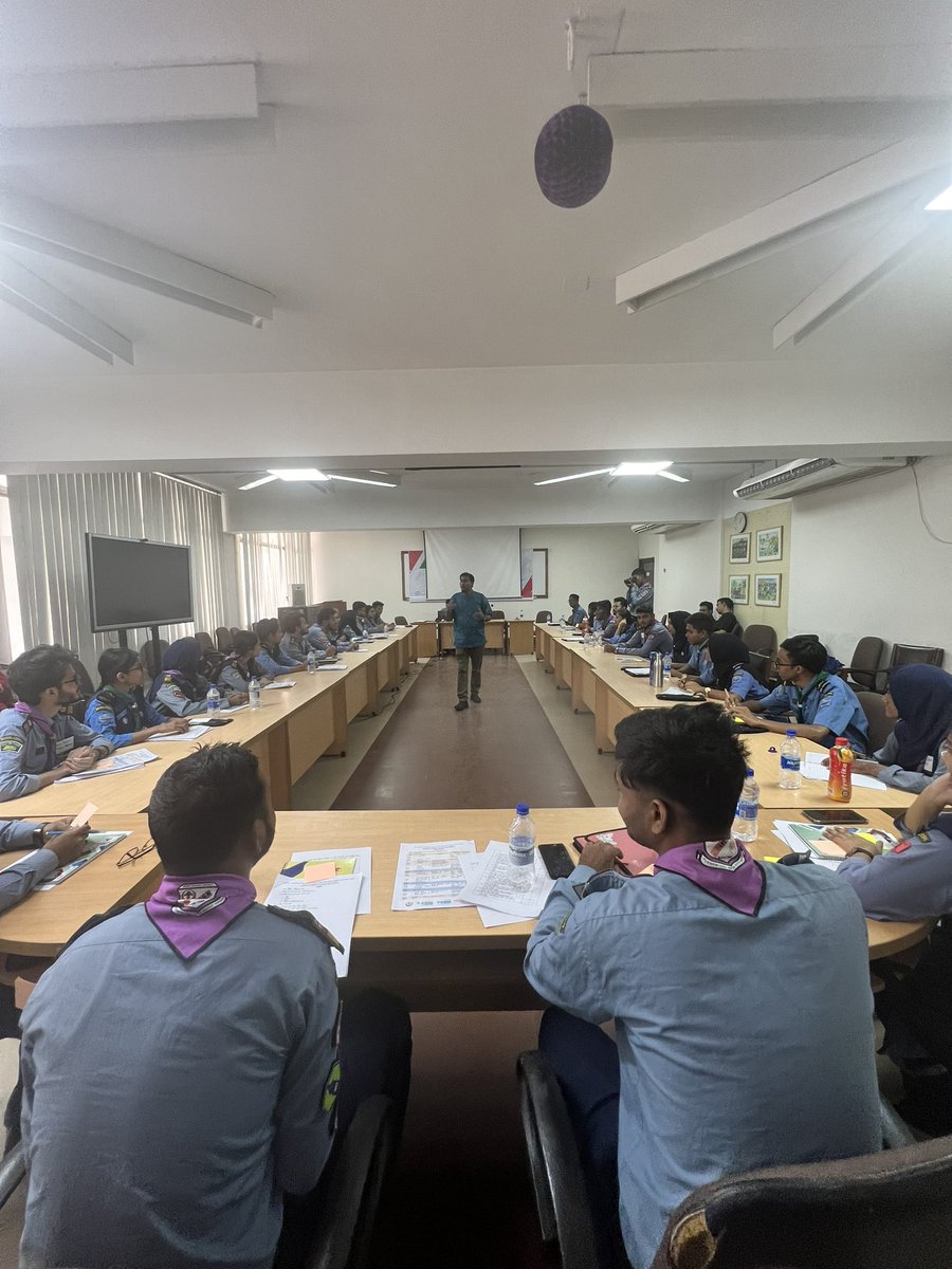 ypeerap's tweet photo. 🇧🇩🇧🇩The National Training on #PEEReducation , #CSE #SRHR , #MentalHealth officially second day in #Bangladesh today.

@RobertCarrFund @Furagelzen @sangeetkayastha @ScoutBangladesh 

#PEEREDUCATION #YKPS #HIVsrhr https://t.co/6ne8ekmITa