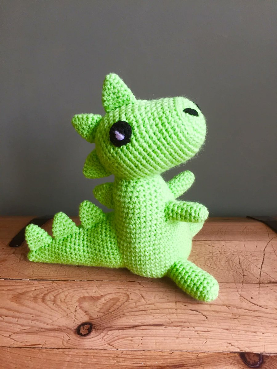 Roarsome friendly dinosaur looking for a home 😊  Great gift idea.
buff.ly/3Njgh2t
#MHHSBD #firsttmaster #earlybiz
