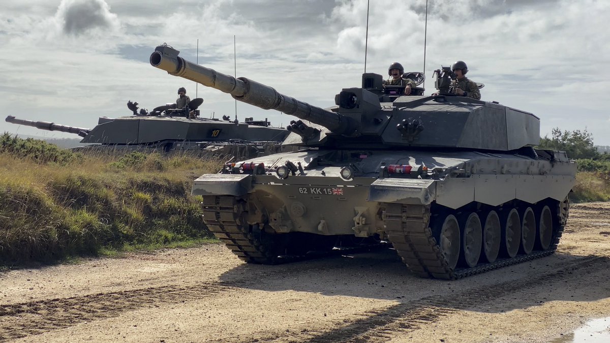 RoyalArmdCorps's tweet photo. #allofonecrew Challenger 2 tank crews preparing to live firing the main armament at Lulworth ranges @armycmc. If you would like to become a member of a tank crew please visit: https://t.co/WiGaEELeXn #armyjobs #armoured #britisharmy #tanks #army #military #cavalry https://t.co/vottP0xn95