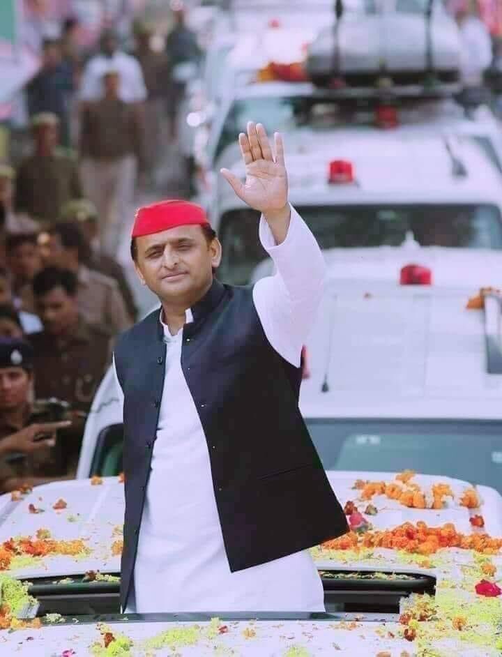 pushprajyadav97's tweet photo. मुझे समझ नही आ रहा है कि @yadavakhilesh जी इतना सुस्त क्यों है?  देश के गंभीर मुद्दों पर तो ये गायब रहते है. आपके कार्यकर्त्ता दिन रात महनत करते है पर आपकी तरफ से कोई रिस्पांस ही नही मिलता. आप ऐसे जीतेंगे 2027?
अब मुझे ऐसा लगता है कि आप जीतना ही नही चाहते,या तो डर लग रहा है आपको? https://t.co/XtwEwklbFP