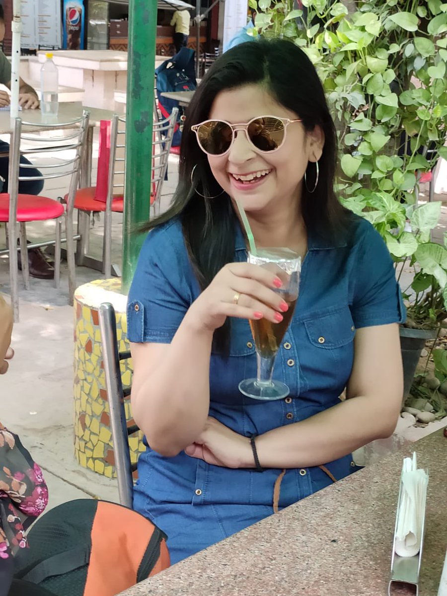 anjali_anchor's tweet photo. Gud afternoon ❤️
#weekned #SaturdayMood https://t.co/hqVJWAjArn