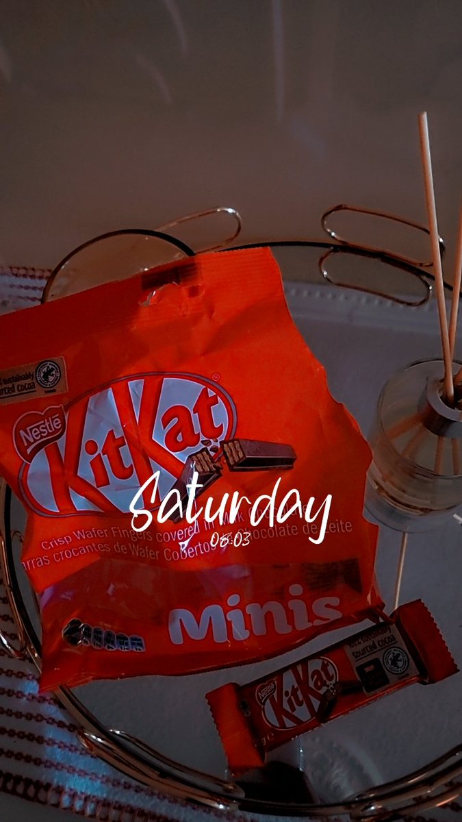 KhumaloOla's tweet image. @KrispyKreme_ZA @kitkatsa @AeroSouthAfrica My weekend #KKGoldenMoment consists of enjoying my favorite NESTLE RANGE with my bestie @Zamo_Nkambule 💕 🍫♥️♥️ 
#KKSA  
#KrispyKremexNestle
#GoForGold
#CelerateGoldenMoments