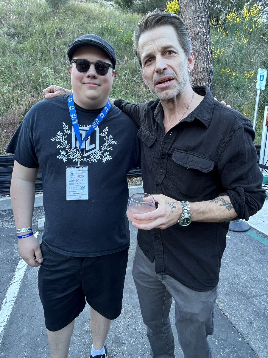 Agent_Of_SHIELD's tweet image. Year made #FullCircle #Snyderverse #AFSP #RestoreTheSnyderVerse