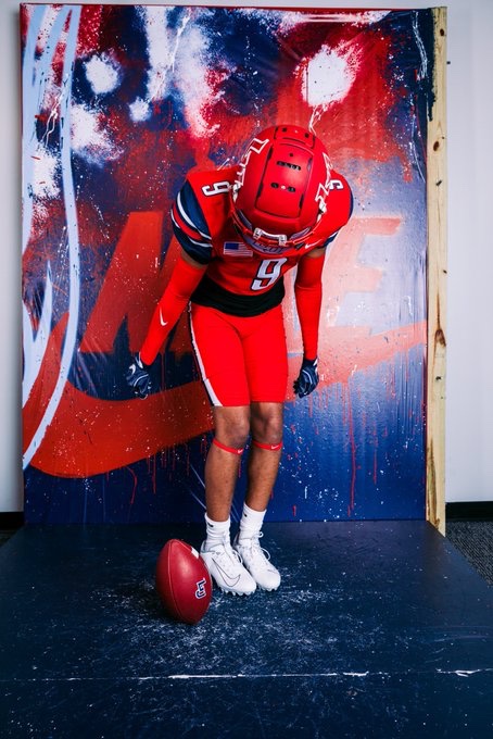 GoFlames 💌 tweet media