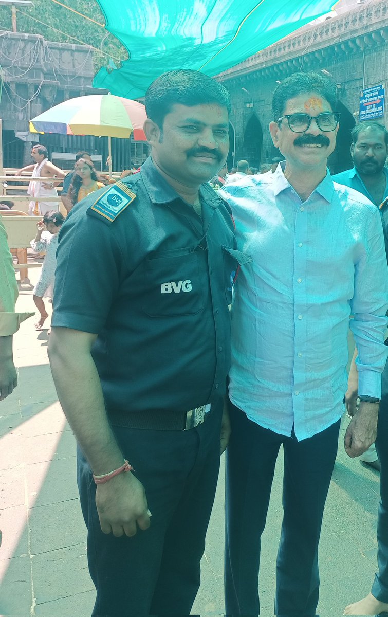 Amarkanade09's tweet photo. आज साहेब आई तुळजा भवानी चे दर्शनाला आले असता , ग्रेड भेट झाली खूप खूप आनंद झाला ☺️♥️ @BalaNandgaonkar https://t.co/7M9W0UxhQi