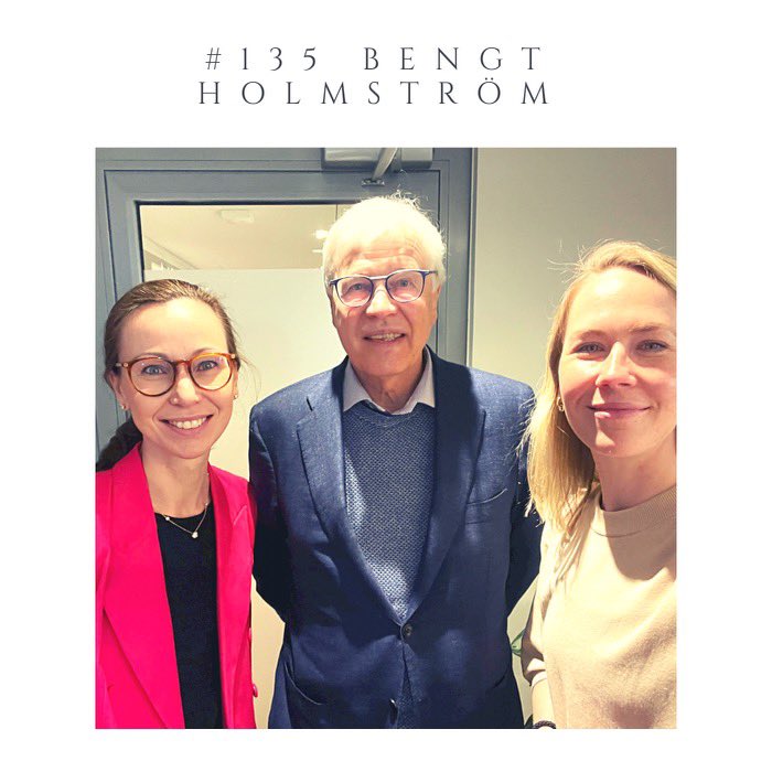 ”Elämä on rosoista.” Bengt Holmströmin mukaan elämän rosoisuus on osa sen charmia 💛 Ei ole tilaa jossa ollaan tasaisesti onnellisia, vaan onnellisuuteen tottuu. Mikä on silloin ihanne? Bengtin mukaan kannattaa välillä ottaa riskejä - kriisitkin ovat kasvun paikkoja.