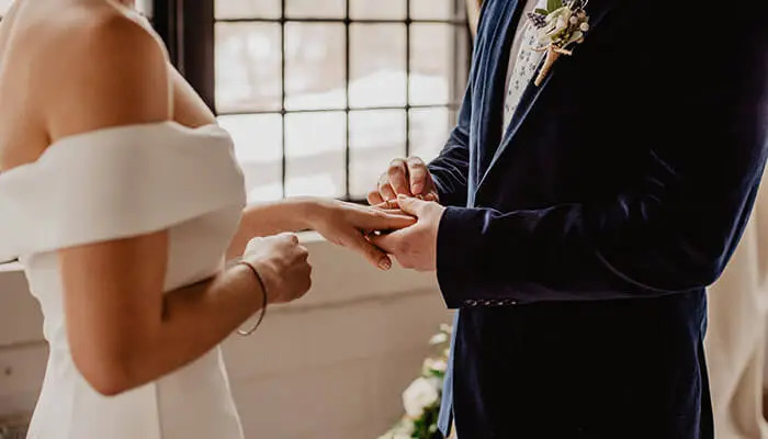 The Modern Wedding Technology At The Centre Of Couples’ Union:

tycoonstory.com/the-modern-wed…

#weddingtechnology #smartrings #weddingday #fashion #weddingrings #rechargeablering #complementaryproduct #touchlocket #weddingbands #weddingphotography #weddingplanning #invitations