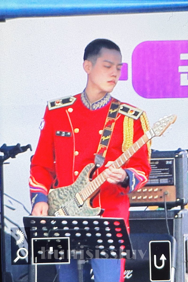 hunisissluv's tweet photo. 230429 군악의장페스티벌

육사먐미(=🝦 ༝ 🝦=)ゞ

#NFlying #엔플라잉 #차훈 #チャフン #ChaHun @NFlyingofficial https://t.co/RWyKZ6fCIT