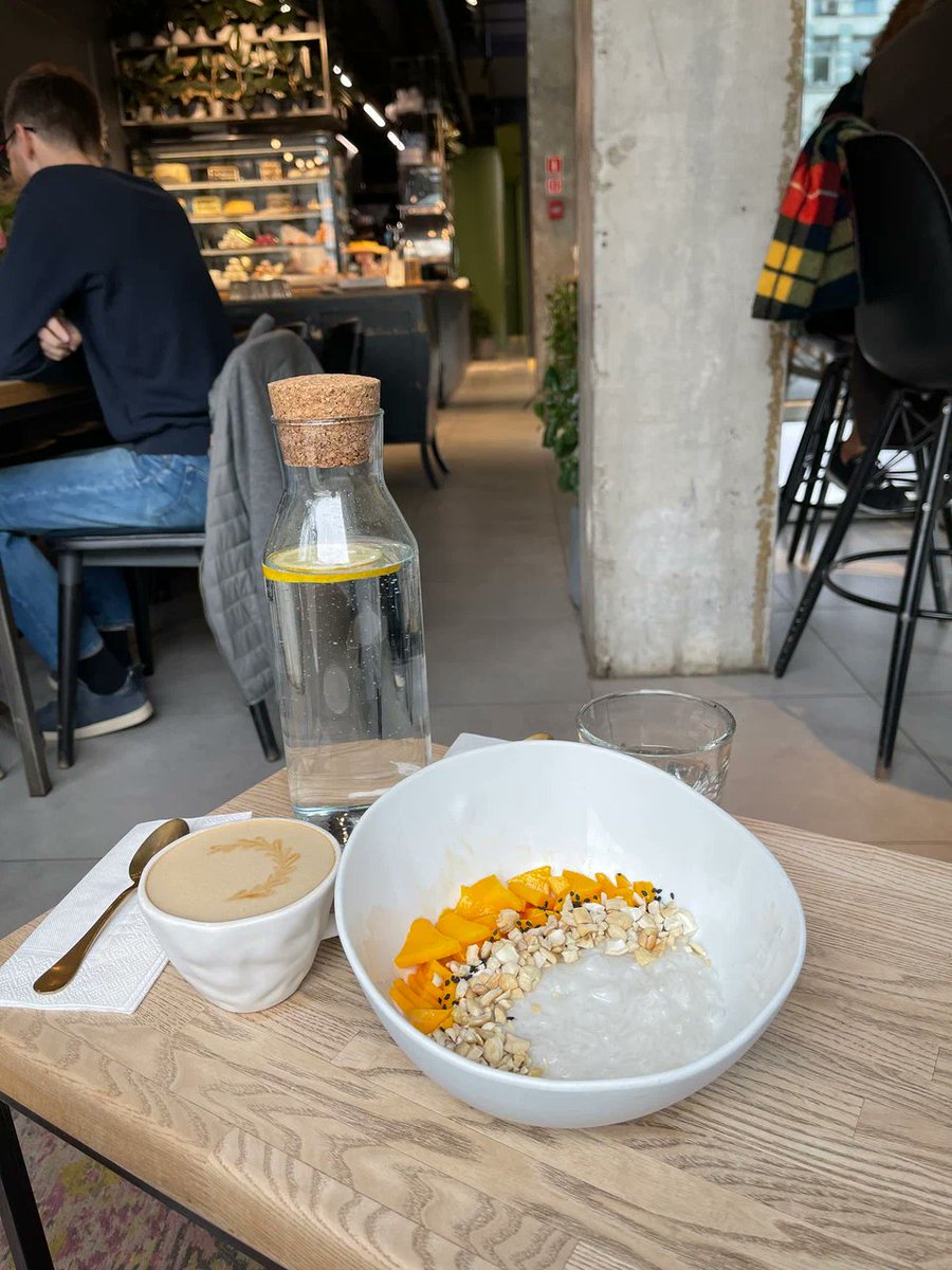 MetaEliza's tweet image. Good morning friends!🌄🧡
Have a happy weekend!!🥳