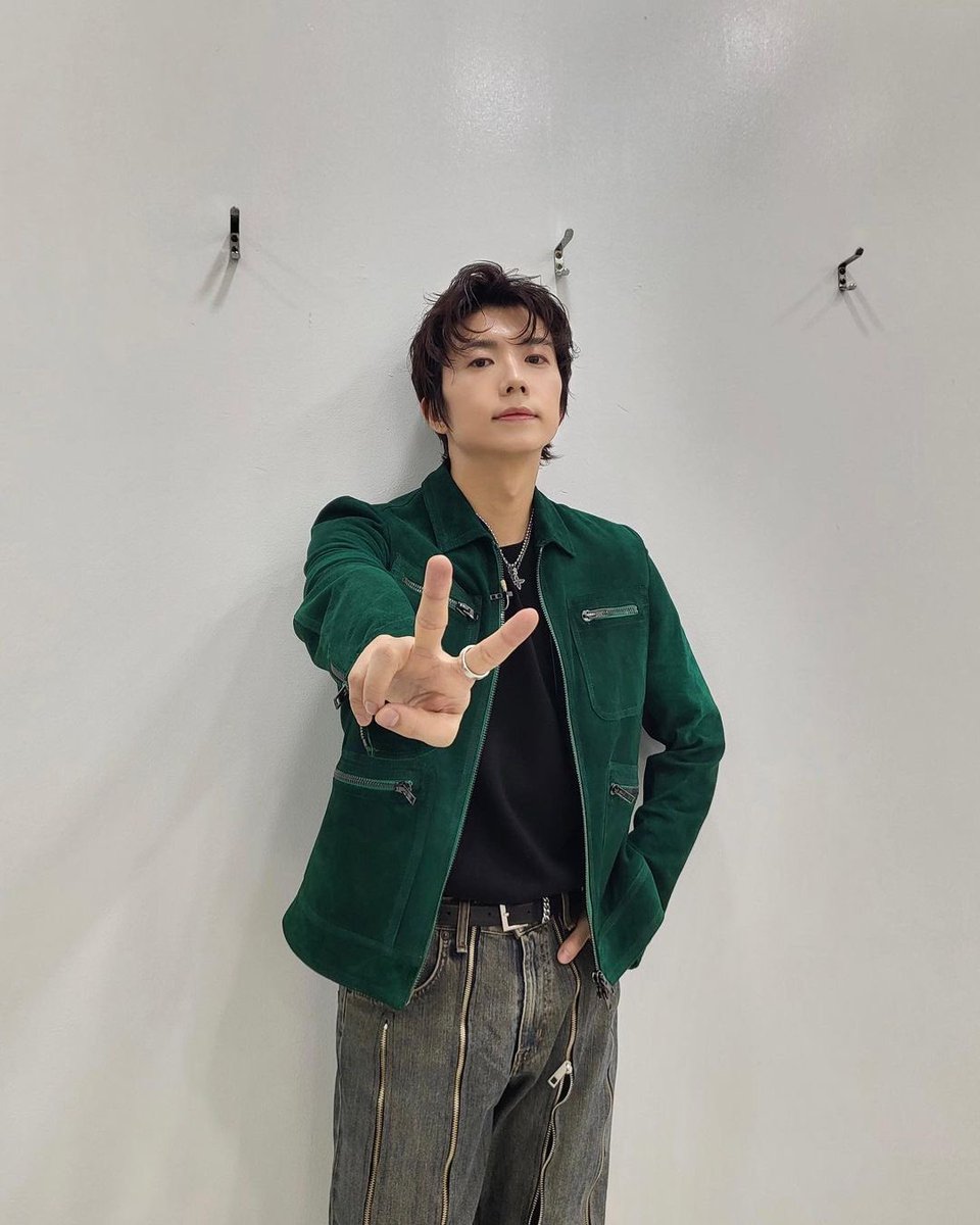 2pmalways's tweet photo. [2PM IG]
Because Thursday is 2 Wooyoung a day..we are so happy,,🩵

#From #KBS2 #BeatCoin #To #MBC #BoysFantasy
#Happy #AngDay💙
https://t.co/qExQVlK4VQ https://t.co/YZf9pj61tS