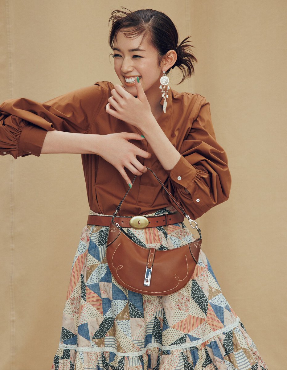 佐藤栞里がポロ ラルフ ローレンのサマーコレクションをハッピーに纏う