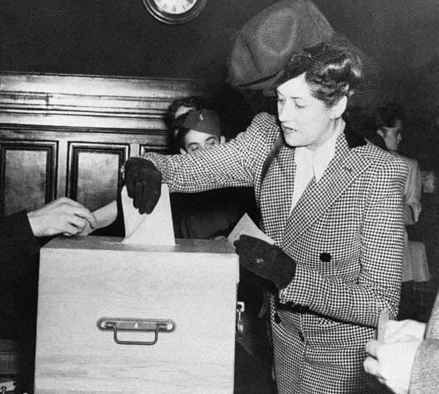yannickhoppe's tweet photo. Il y a #78ans, le #29avril 1945, après de longues années de combats, les #femmes votaient pour la 1ère fois dans l’Histoire de la #République Française, à l’occasion des élections municipales de la Libération. Plus que jamais, le combat pour l’#égalité femmes/hommes se poursuit. https://t.co/PiO1xWpndz
