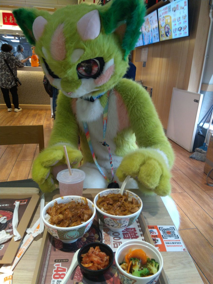 2125juwang's tweet photo. at yoshinoya https://t.co/hClHvwFfjF