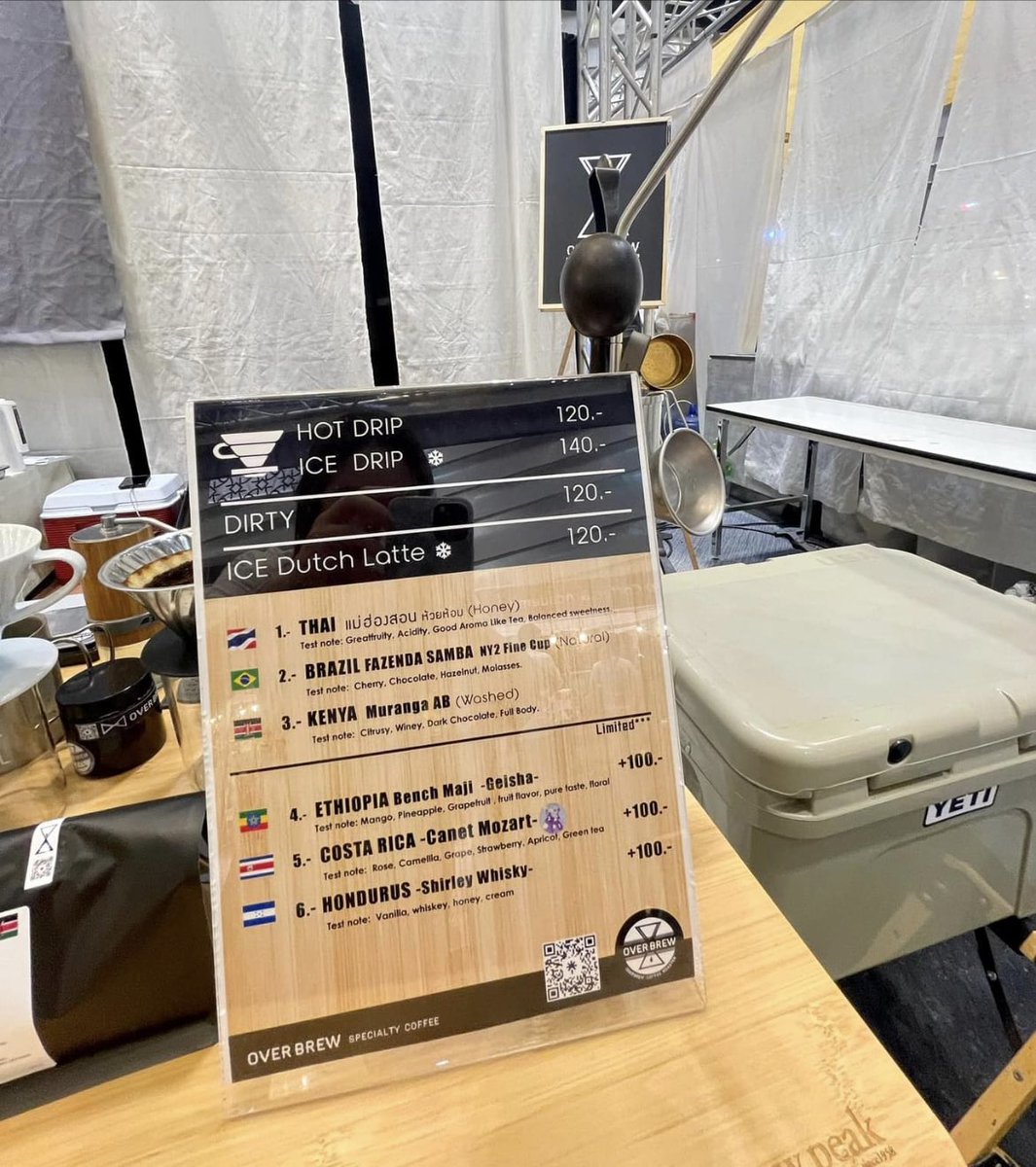 yuuchan5622's tweet photo. CLASS CAFE が #esancoffeefair2023 に出店中☕️
今回はバンコクの珈琲屋さんも出店しています
コラートの皆さん、この機会に色々なお店の珈琲を楽しんで下さい👌
場所：korat Hall
日程：27-30日
#korat #タイ生活 #classcafe https://t.co/XFsRfYfasH