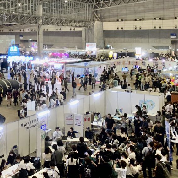 We are here at NicoNico Chokaigi to showcase GIRYPTO IP at the Kadokawa Craft Cafe!

This festival is by Japan's largest social video website "Niconico", with more than 100K visitors expected!

We aim to expose GIRYPTO IP to Japanese fans and build a limitless Web5 IP together!