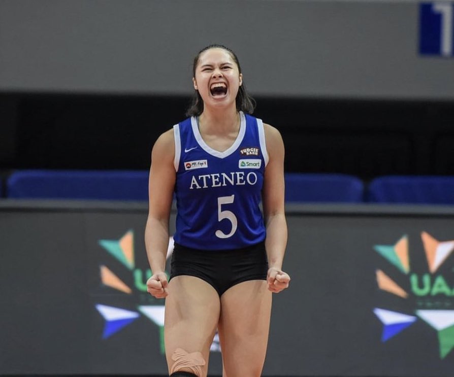 vuhnie's tweet photo. From being a rookie and a baby to the seniors to leading the team and one of the captains. I admire how strong of a woman you are, Vanie. We've seen you grow in our very own eyes and I am so proud of where you are now. We'll miss you our s84 backrow queen! @vanie_g 🥹💙🦅 https://t.co/eUHgNMx3Z3