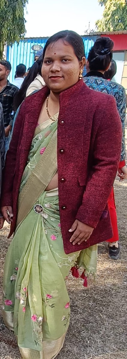 rawatsujansing's tweet photo. सामुदायिक स्वास्थ्य अधिकारी प्रीति राठौड़ hwc जसवंतपुरा ब्लॉक श्रीनगर अज़मेर में कार्यरत है, आज प्रातः ड्यूटी जाते समय सड़क दुर्घटना से असामयिक स्वर्गवास हो गया । भगवान इनकी आत्मा को अपने श्रीचरणों में स्थान देवे और परिवार को यह दुख सहन करने की शक्ति प्रदान करे।🙏🏻💐
@plmeenaINC https://t.co/jH2qCSrtSL