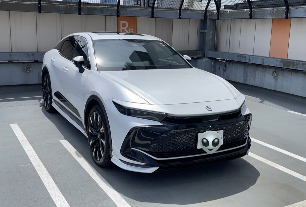 brass_ex's tweet photo. GWに間に合っ���くれてありがとう！
#クラウンクロスオーバー
#RSAD #RS #TRD #GR https://t.co/oIflahljfr