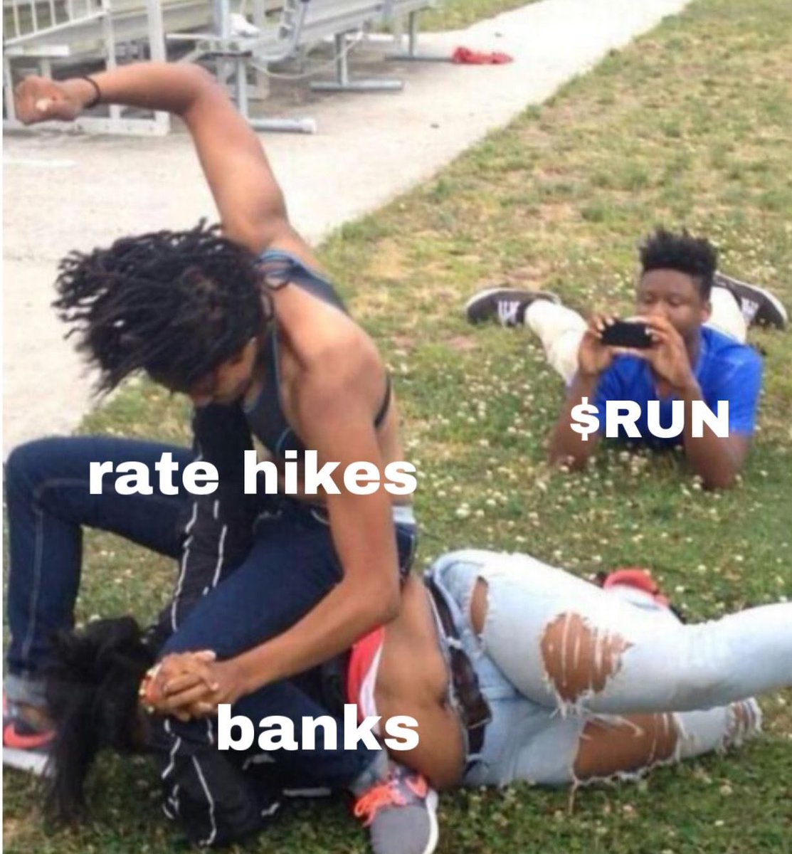 Bankrungoesbrrr's tweet photo. Tired of the same old financial system? Join the $RUN and help us build something better! Or at least something more entertaining.
#bankrun
#RunWith$RUN https://t.co/SKlPocyXB3